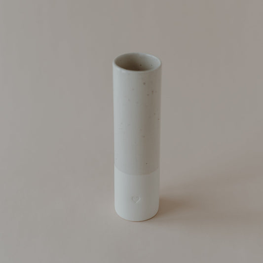 Steingut Vase Herz mittel 5,5 x 19,5 cm - Eulenschnitt -